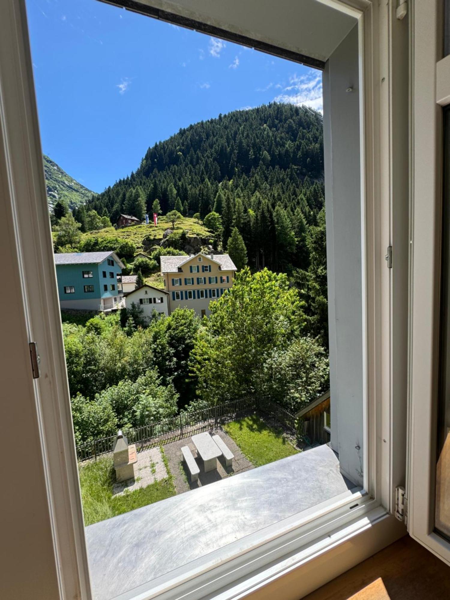Apartamento Alpine Haus Göschenen Exterior foto
